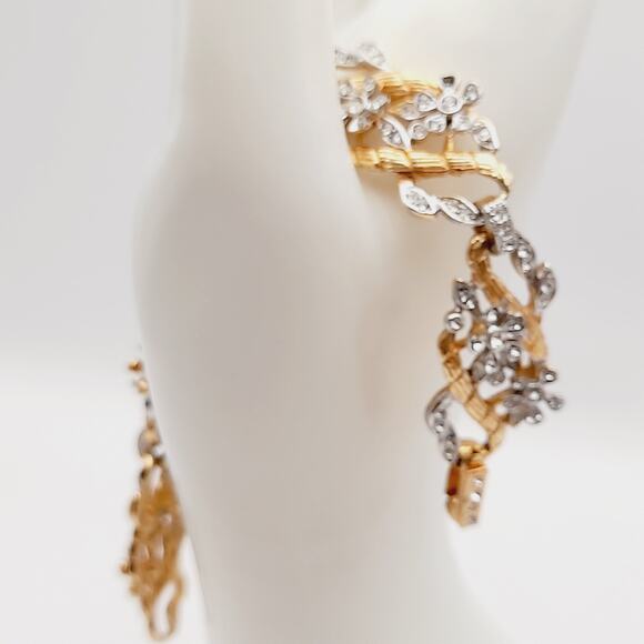 Vintage Gold Tone Rhinestone Floral 6 1/2 Inch Bracelet - Picture 9 of 10